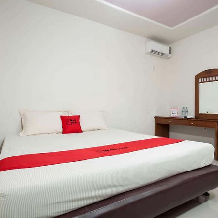 Reddoorz @ Panglima Sudirman Hotel Surabaya Buitenkant foto