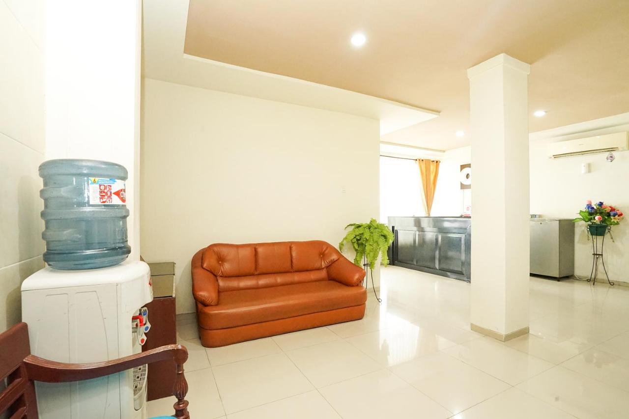 Reddoorz @ Panglima Sudirman Hotel Surabaya Buitenkant foto
