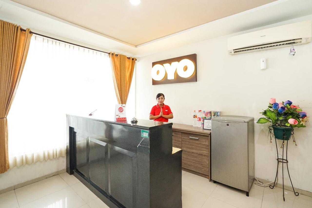 Reddoorz @ Panglima Sudirman Hotel Surabaya Buitenkant foto