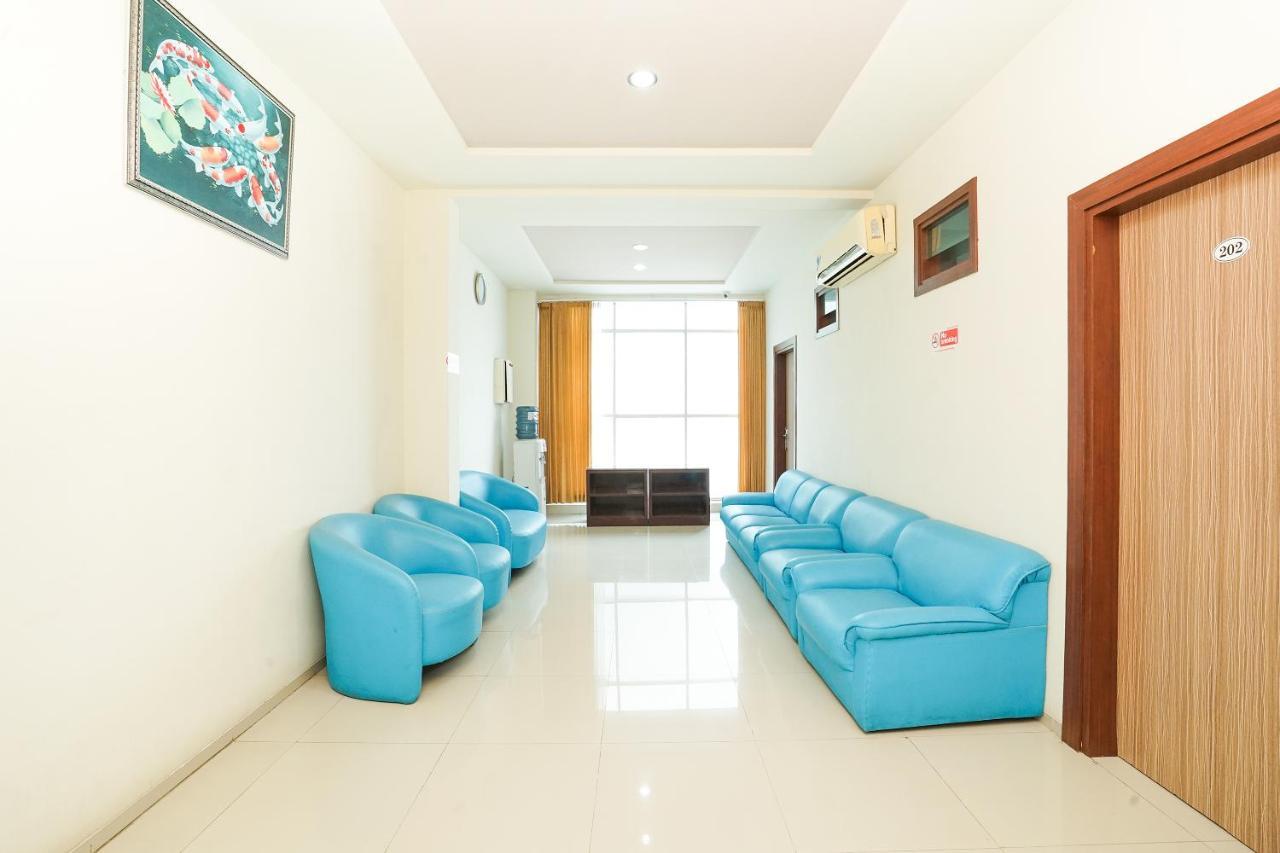 Reddoorz @ Panglima Sudirman Hotel Surabaya Buitenkant foto