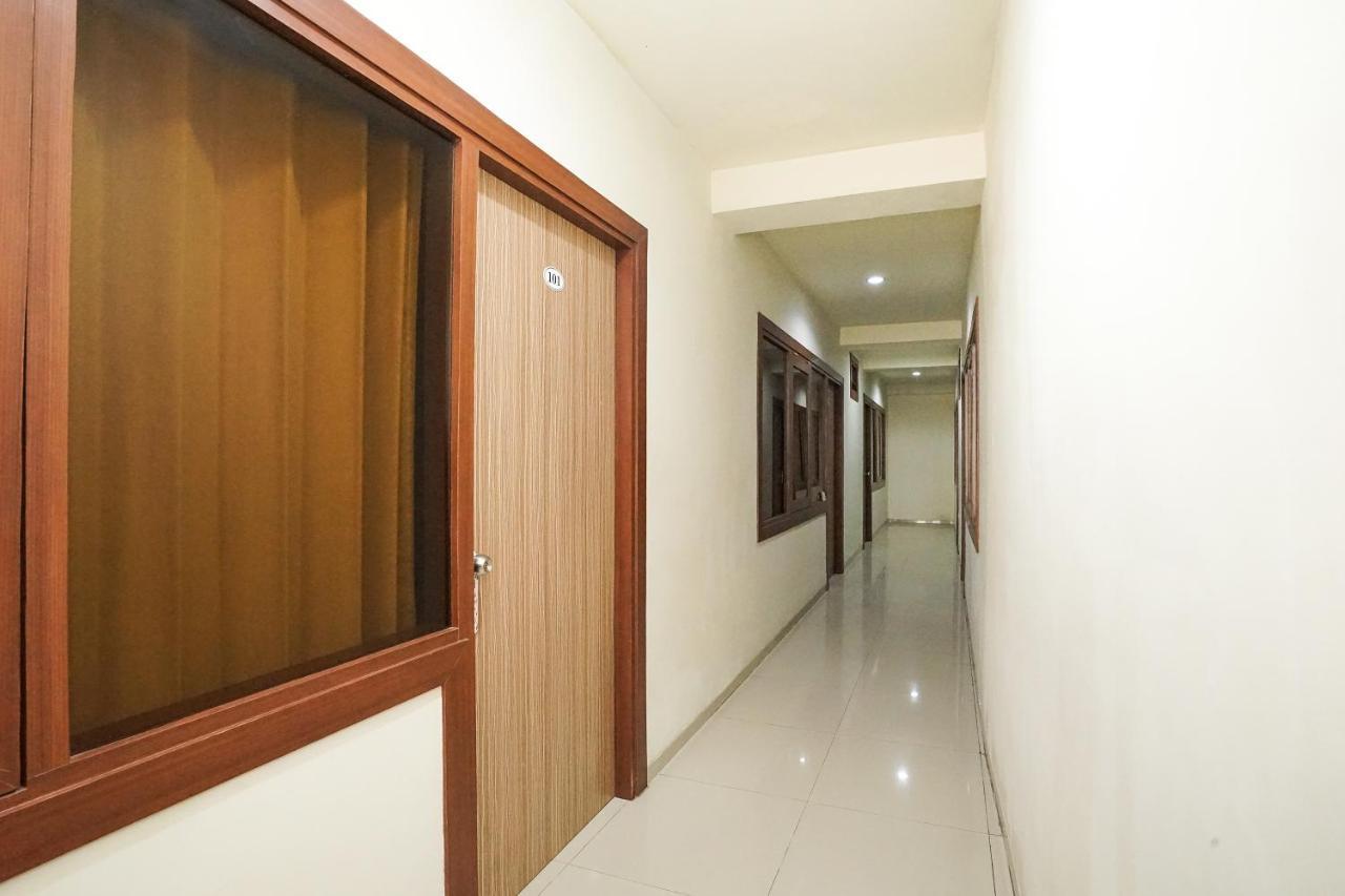Reddoorz @ Panglima Sudirman Hotel Surabaya Buitenkant foto