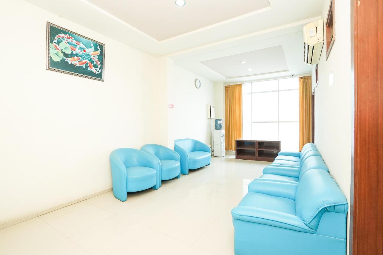 Reddoorz @ Panglima Sudirman Hotel Surabaya Buitenkant foto
